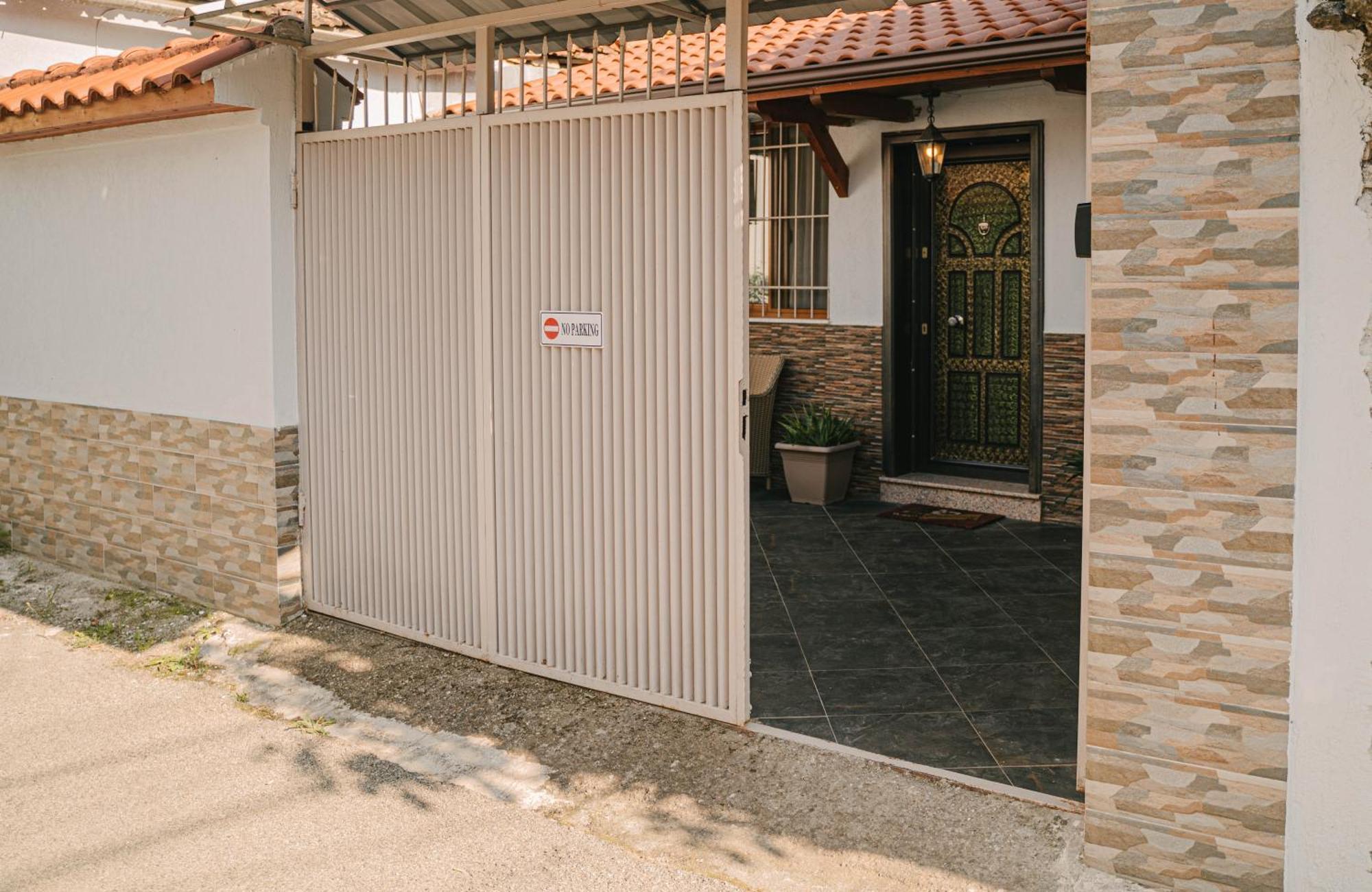 Peaceful Villa In New Bazaar Tirana Exterior foto